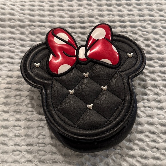 DISNEY
Minnie Mouse Classic Bow Quilted Texture Ear Mini Backpack/Coin Purse - Picture 10 of 10